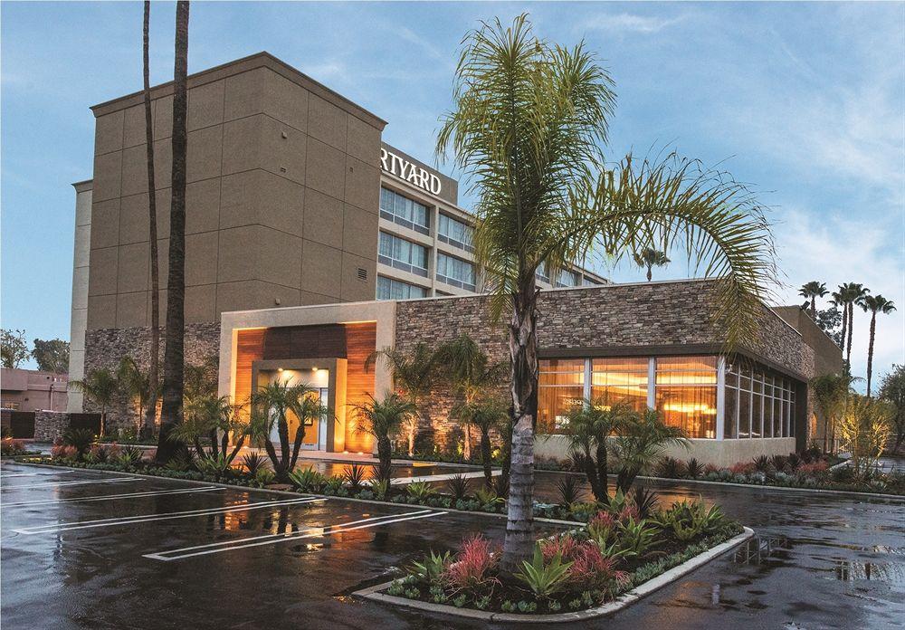 Courtyard By Marriott Los Angeles Woodland Hills Экстерьер фото