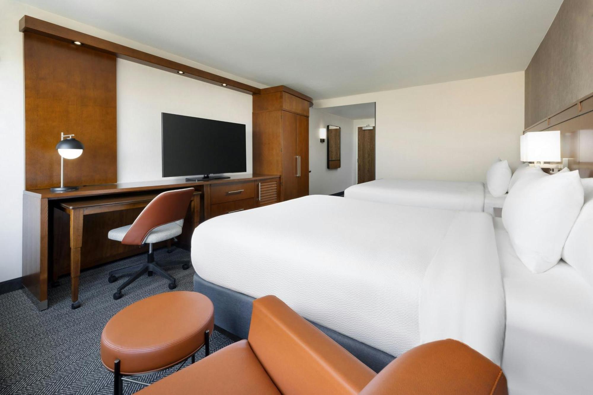 Courtyard By Marriott Los Angeles Woodland Hills Экстерьер фото