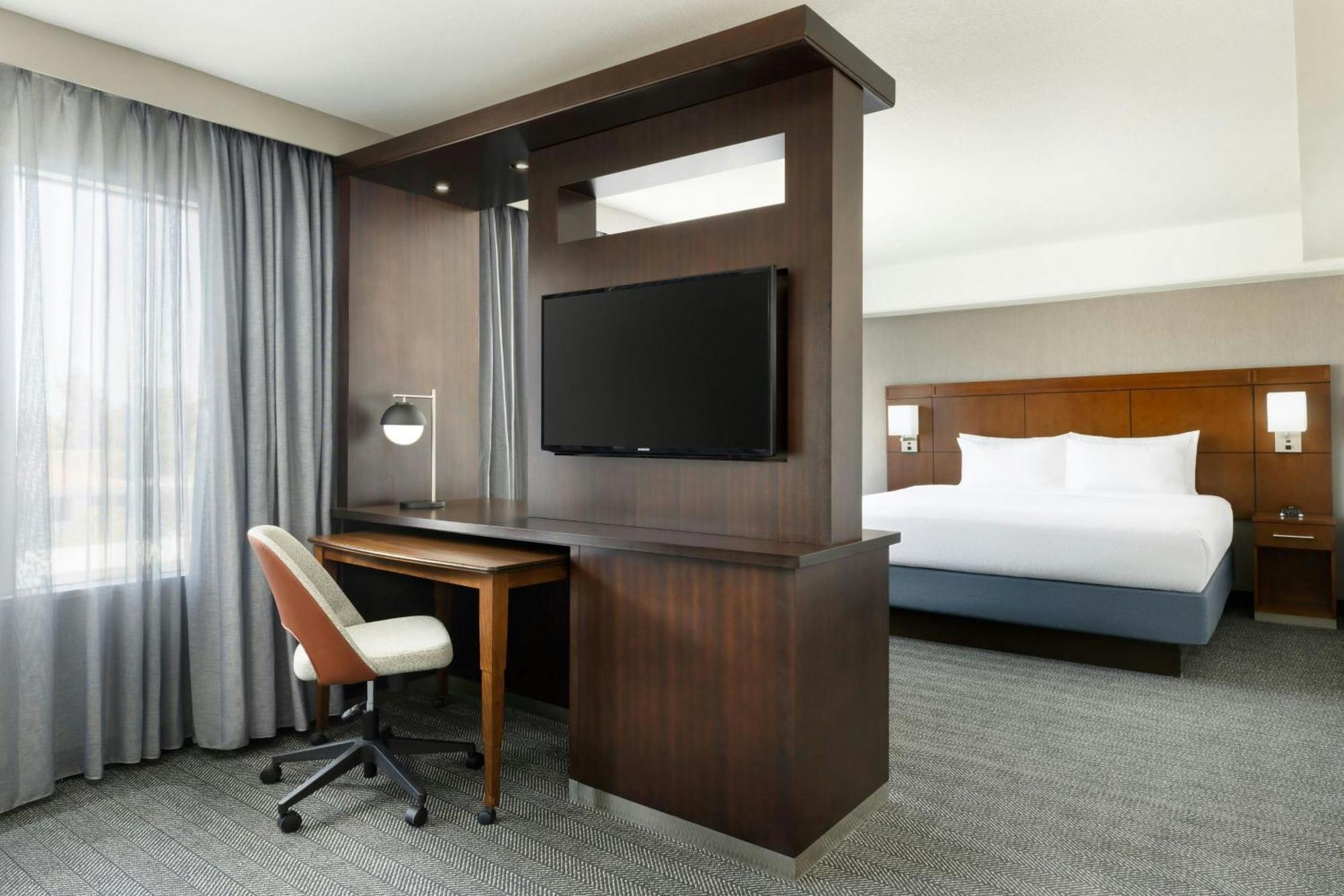 Courtyard By Marriott Los Angeles Woodland Hills Экстерьер фото