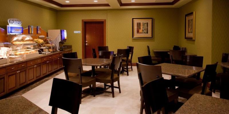 Courtyard By Marriott Los Angeles Woodland Hills Экстерьер фото