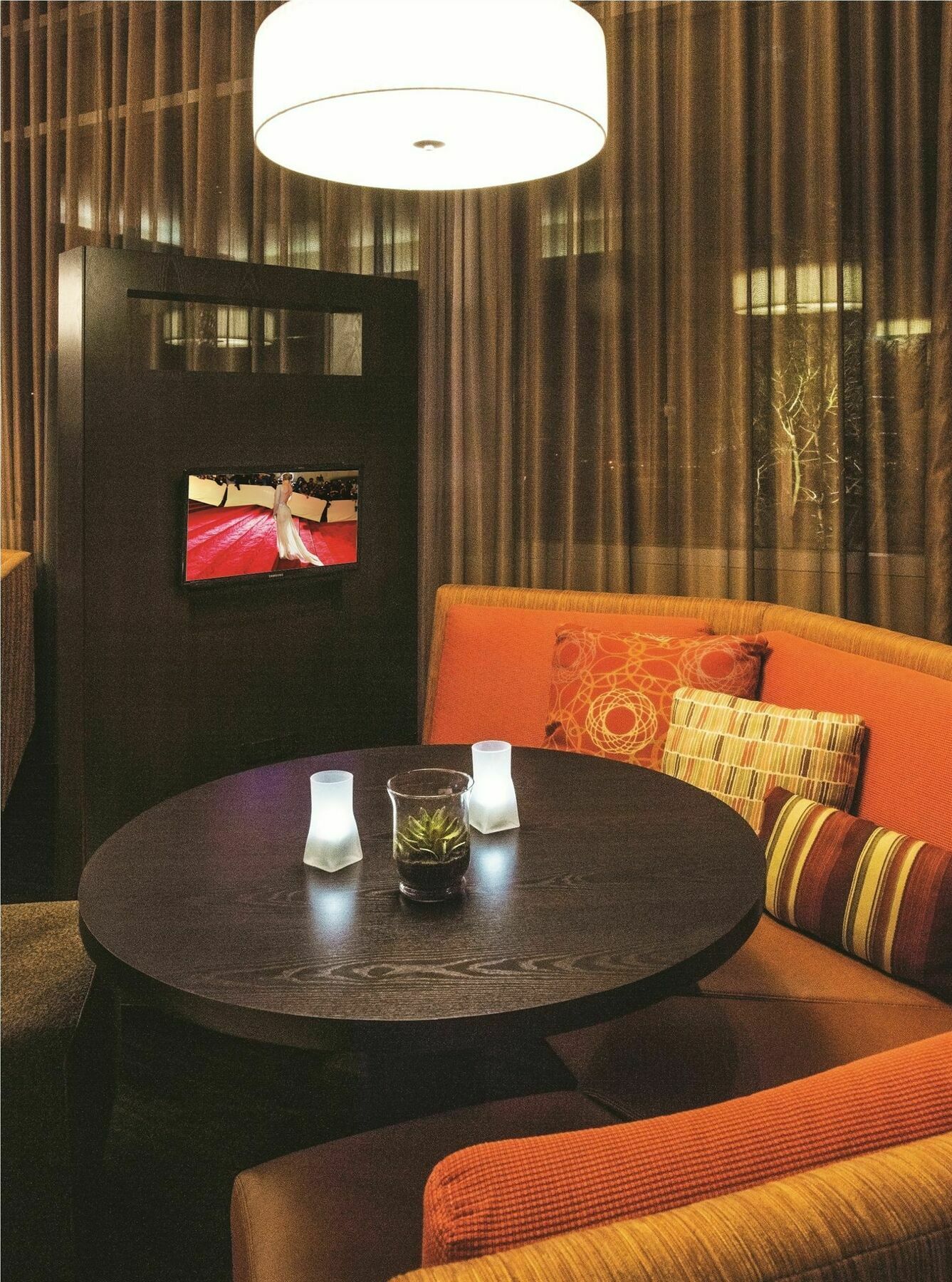 Courtyard By Marriott Los Angeles Woodland Hills Экстерьер фото